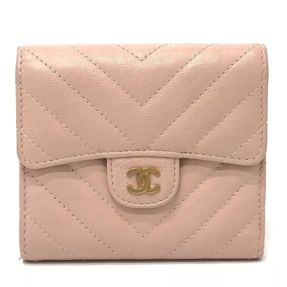 CHANEL V-Stitch Chevron CompactWallet Wallet Trifold wallet Lambskin Leather - Picture 1 of 16